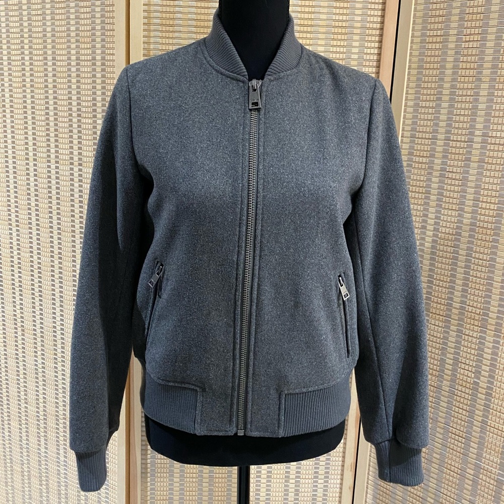 NWOT Women’s Levi’s Heavyweight Full Zip Jacket Size XS